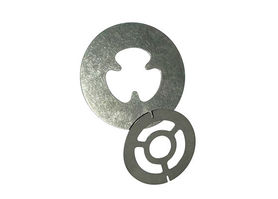 Wypolerowany zawór uderzeniowy o okrągłej konfiguracji zaprojektowany w celu spełnienia norm GB DIN JIS ANSI mających zastosowanie do zespołów amortyzatorów